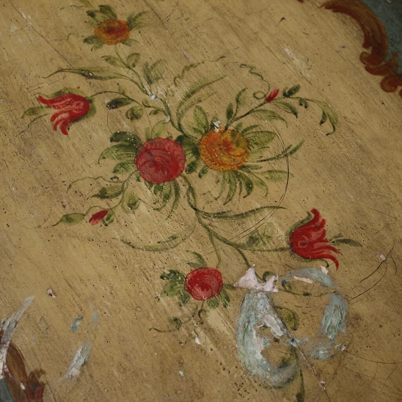 Small Venetian style chest of drawers, 20th century 1220677