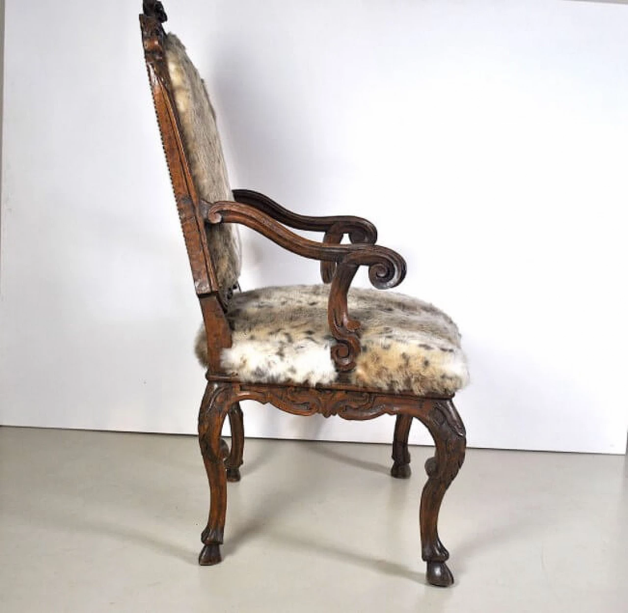 Walnut armchair, 19th century 1220987