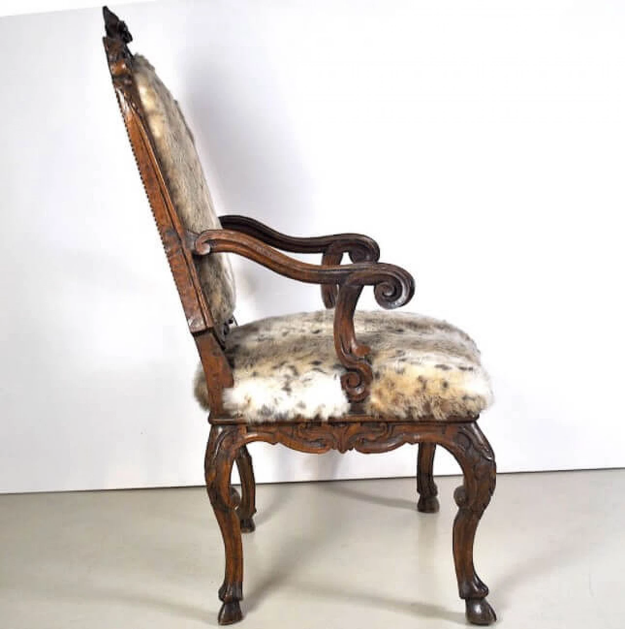 Walnut armchair, 19th century 1220988