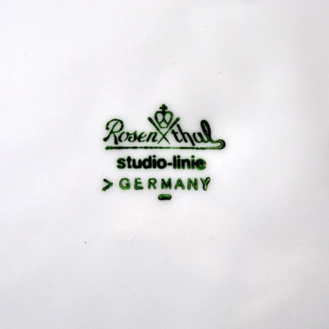 Piatto in ceramica con motivo inciso di Rosenthal, anni '50 1221146