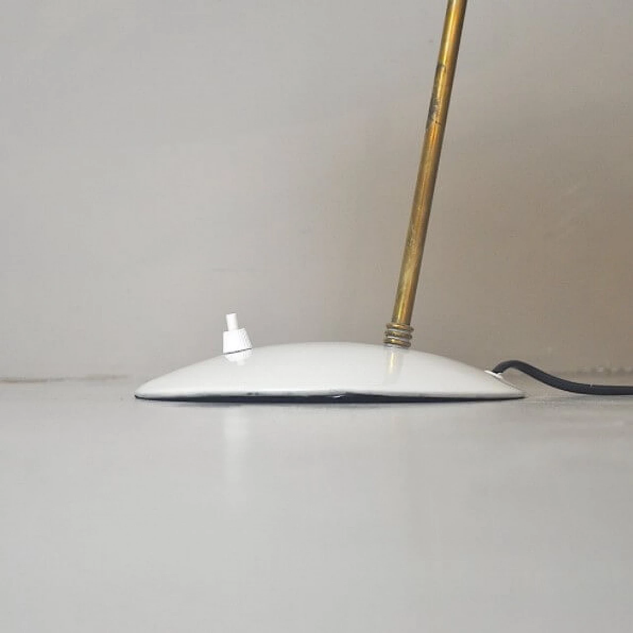 Table lamp in aluminum and brass, 50s 1221254