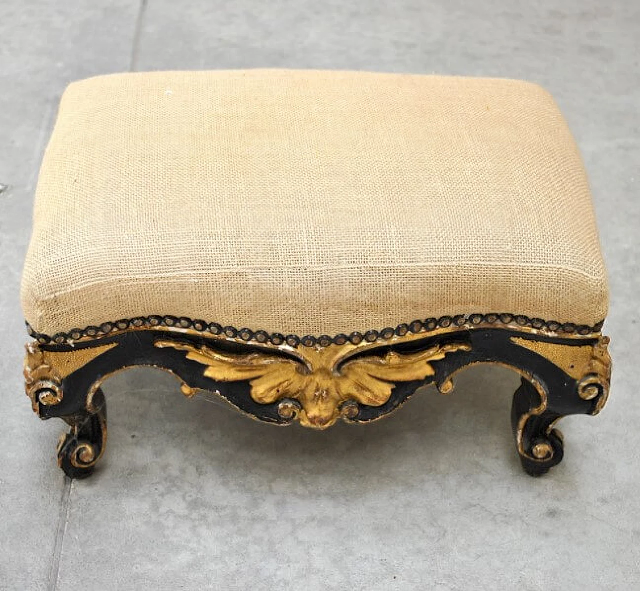 Pair of armchairs and footstool in wood and fabric, 19th century 1221266