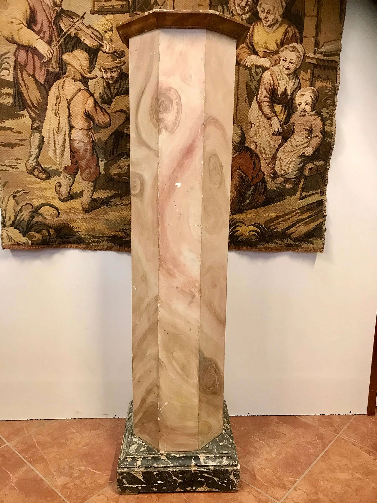 Colonna Stipo ottagonale laccata finto marmo, epoca Impero, Piemonte, primi '800 1221815