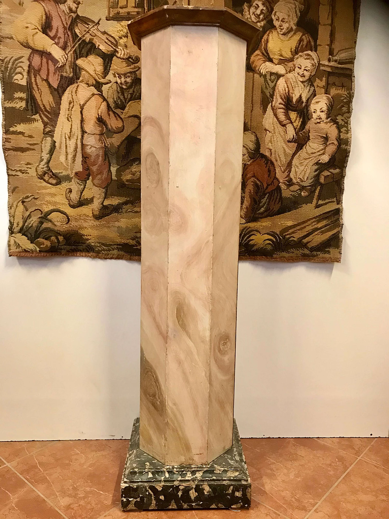 Colonna Stipo ottagonale laccata finto marmo, epoca Impero, Piemonte, primi '800 1221816