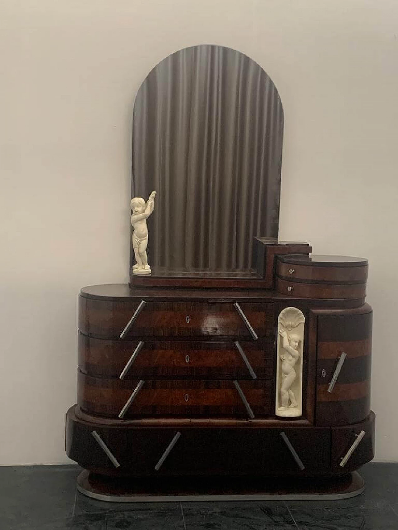 Ship oval chest of drawers by Ducrot in rosewood with mirror and briar sculpture, 20s 1221989