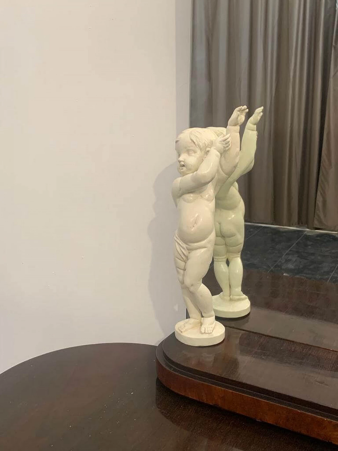 Ship oval chest of drawers by Ducrot in rosewood with mirror and briar sculpture, 20s 1221992