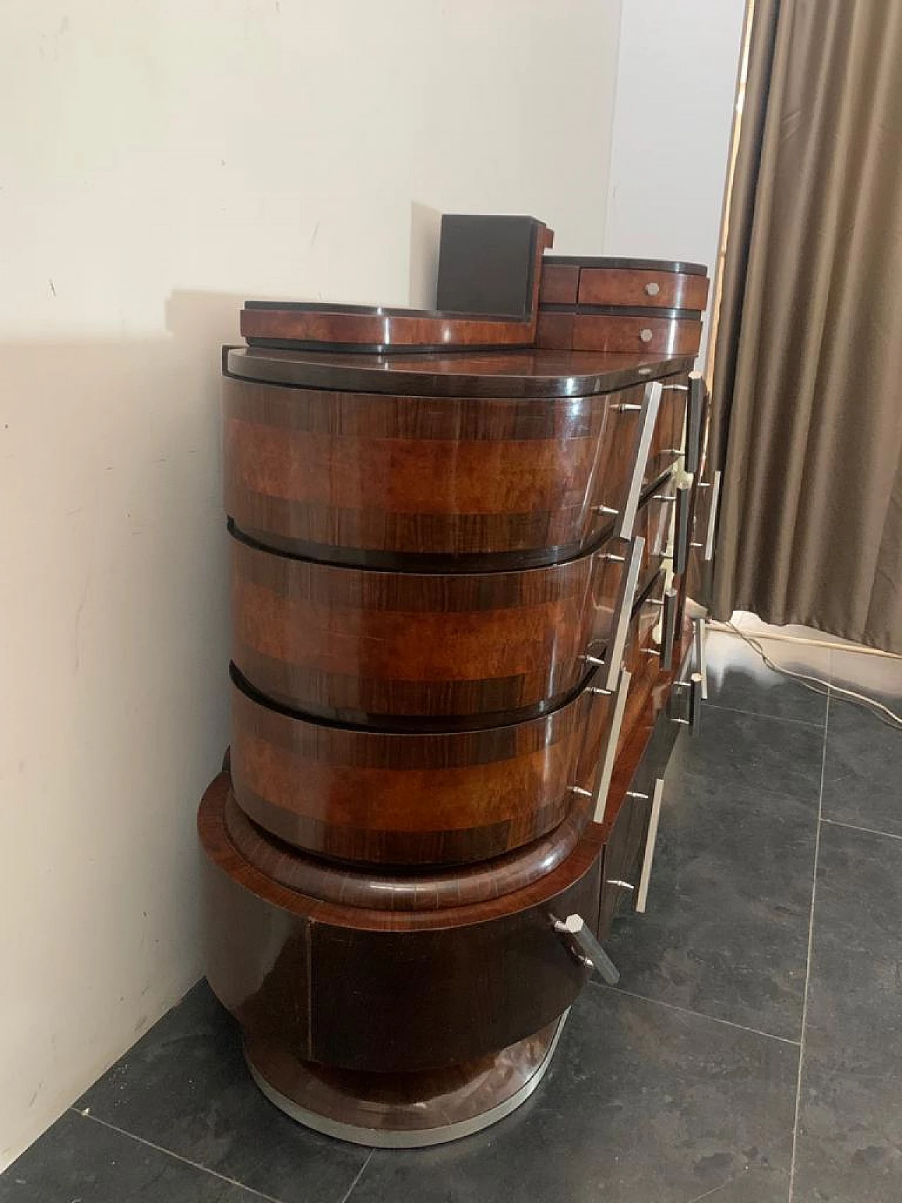 Ship oval chest of drawers by Ducrot in rosewood with mirror and briar sculpture, 20s 1221998