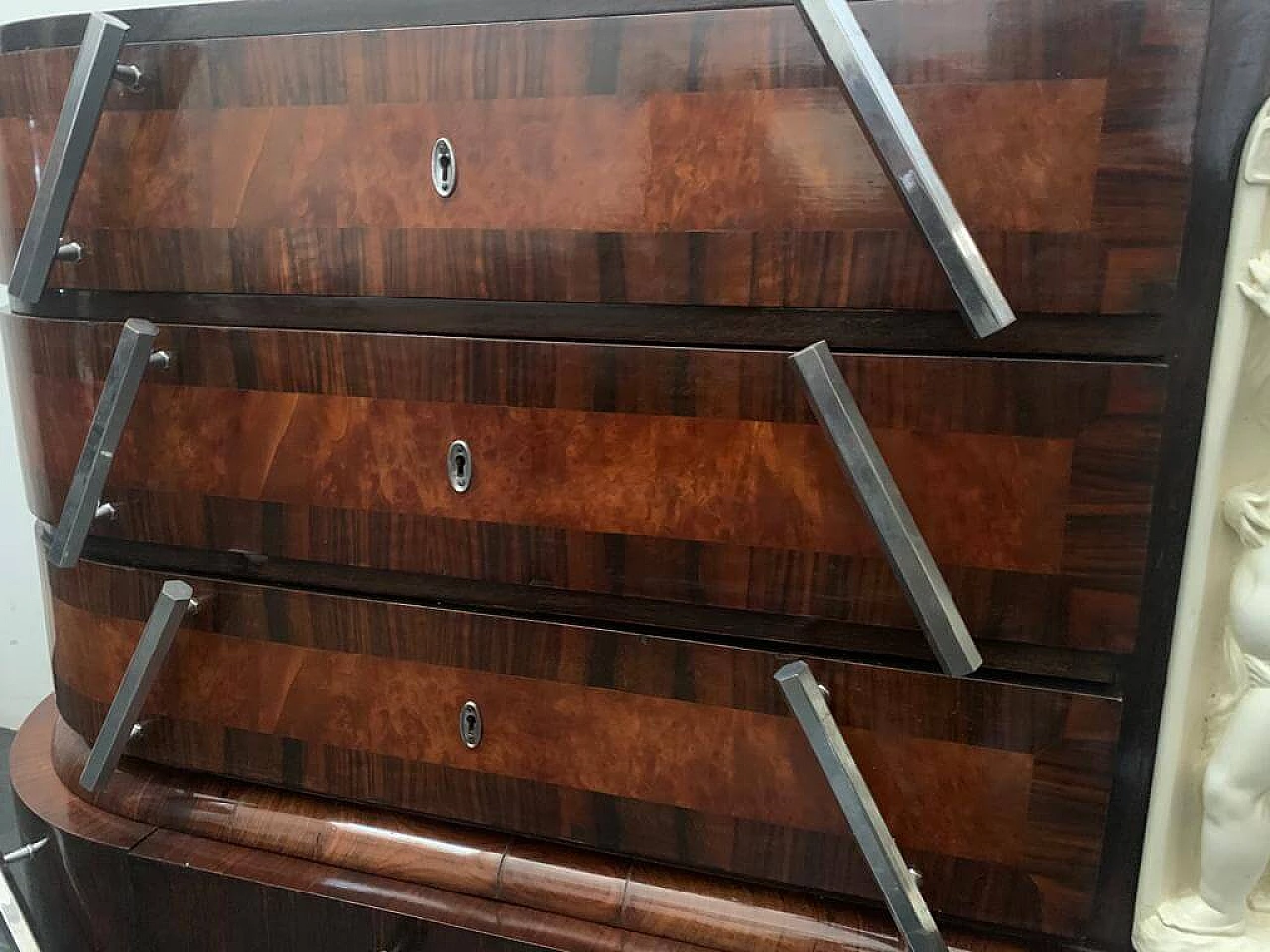 Ship oval chest of drawers by Ducrot in rosewood with mirror and briar sculpture, 20s 1222004