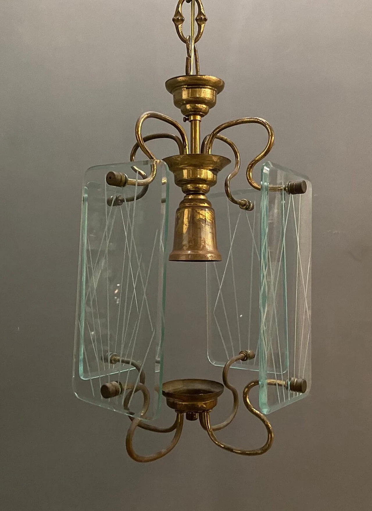 Lampada a sospensione in bronzo e vetro acidato, anni '50 1222311