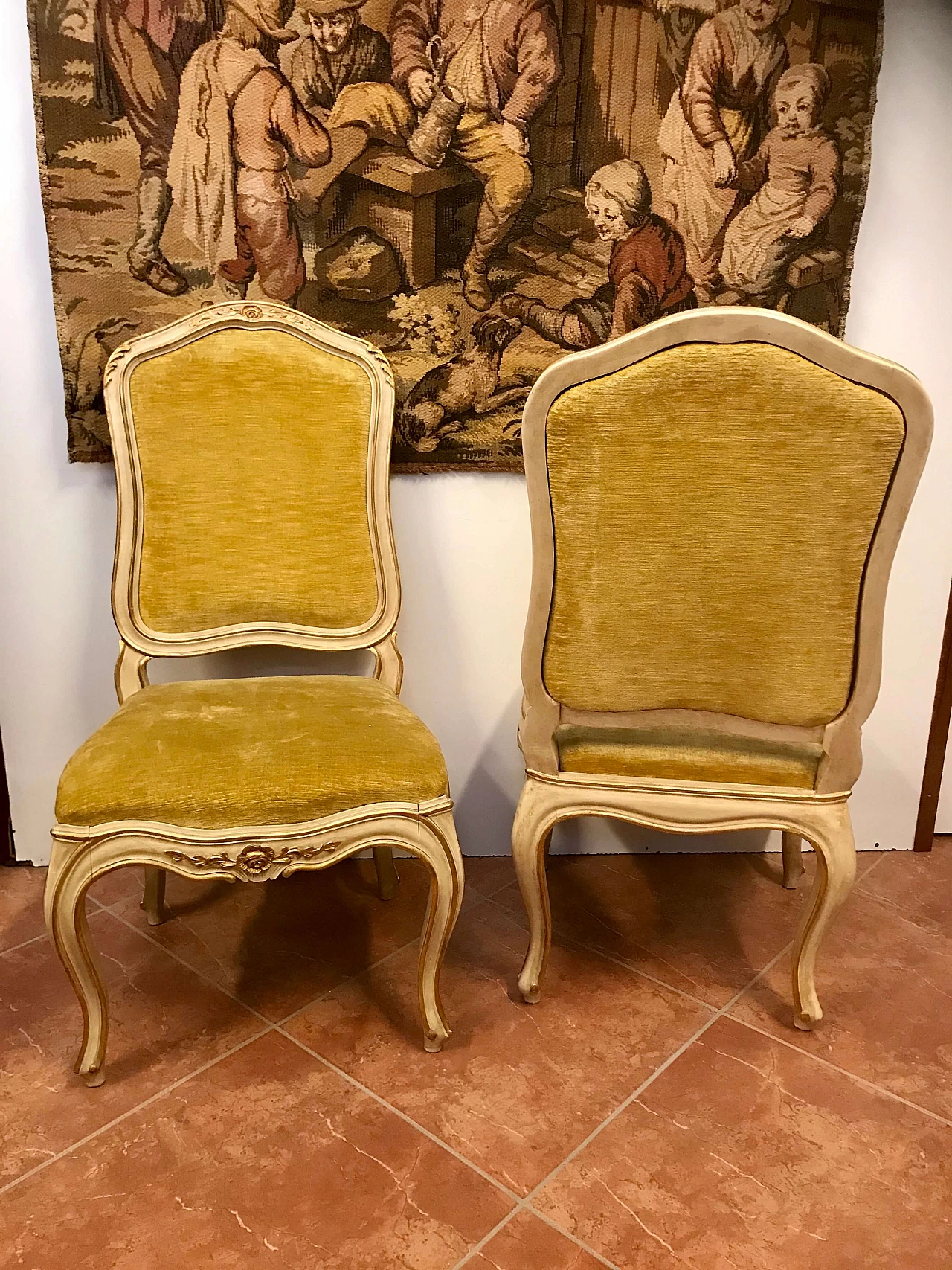 Set of 1 armchair and 2 lacquered and gilded chairs lined with gold-colored velvet, original mid 20th century 1222450