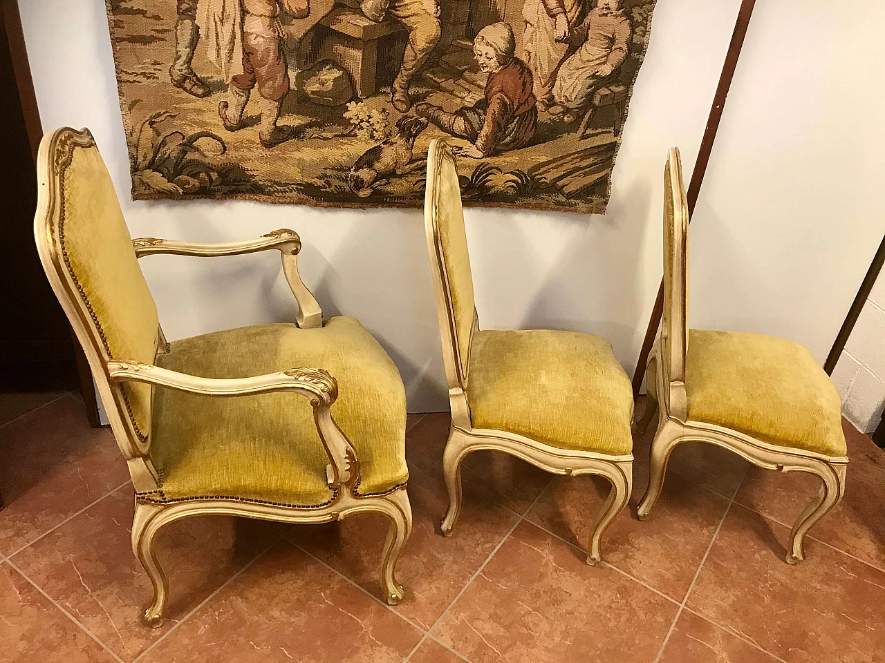 Set of 1 armchair and 2 lacquered and gilded chairs lined with gold-colored velvet, original mid 20th century 1222451