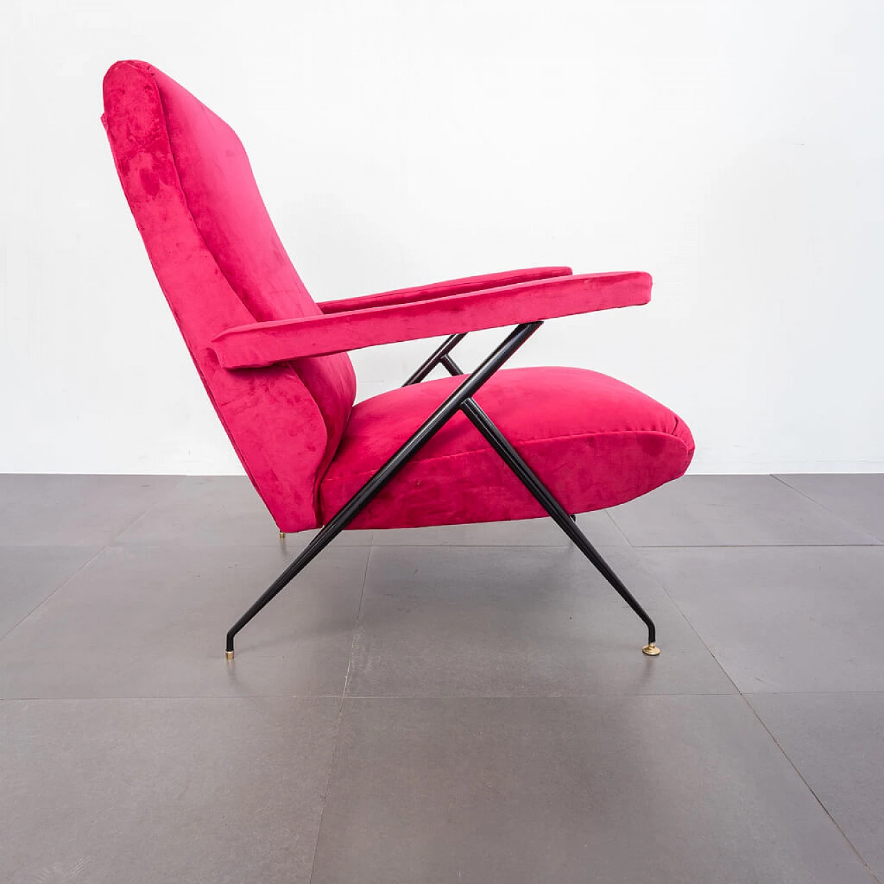 Recliner armchair in red velvet, 1950s 1224977