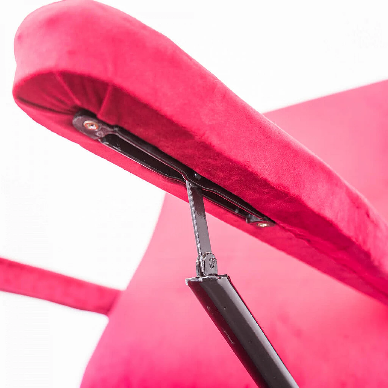 Recliner armchair in red velvet, 1950s 1224980