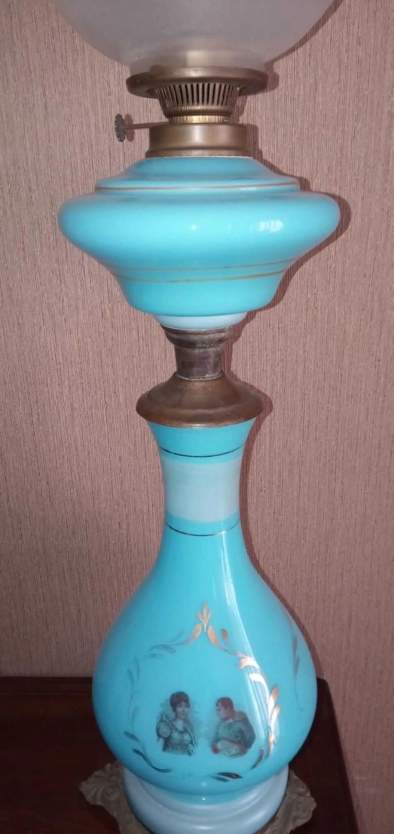 3 Lampade ad olio in vetro opalino celeste, primi del '900 1225767