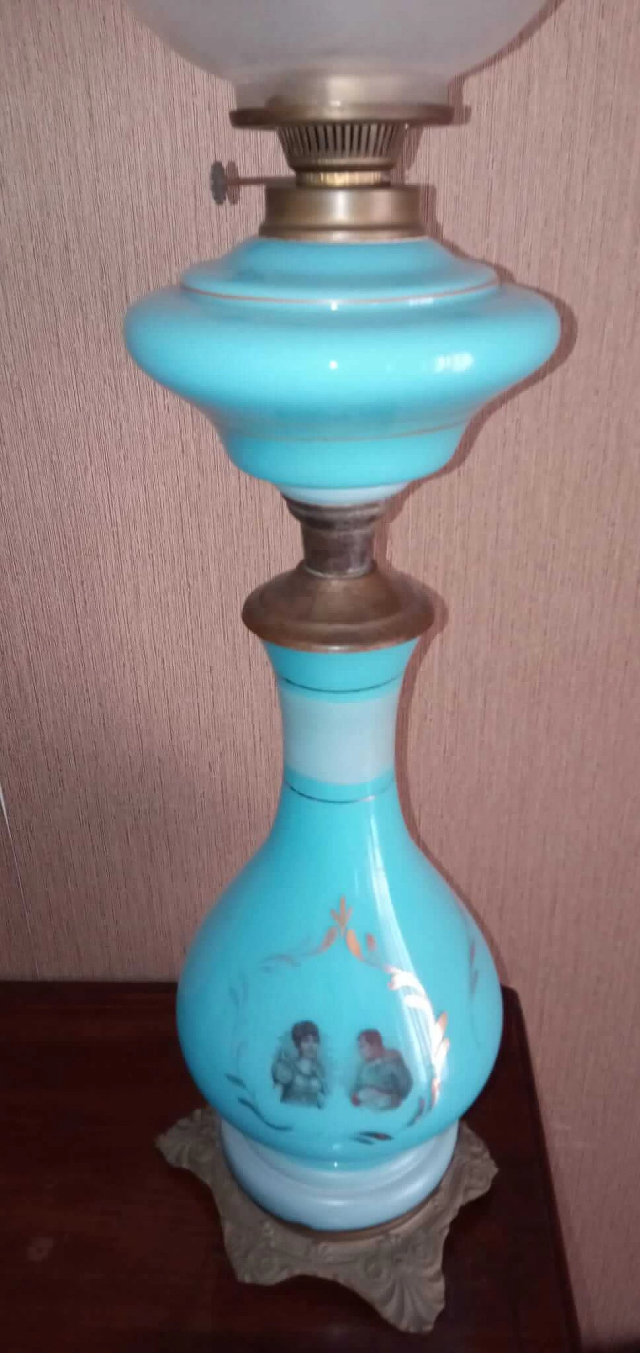 3 Lampade ad olio in vetro opalino celeste, primi del '900 1225773