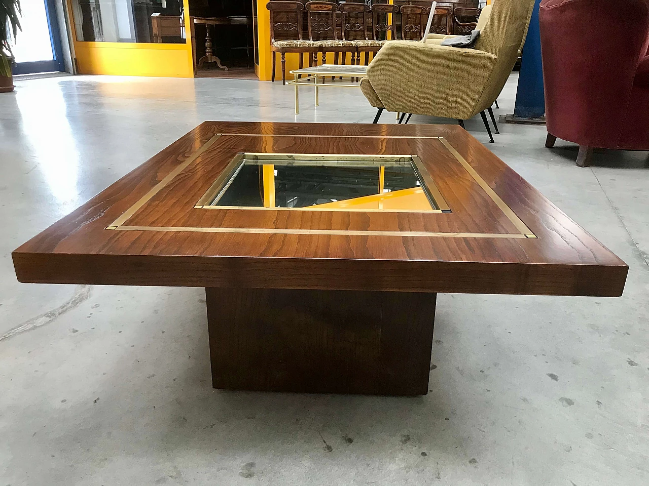 Coffee table in Willy Rizzo style in oak wood with mirror and brass profiles, original 70s 1226025
