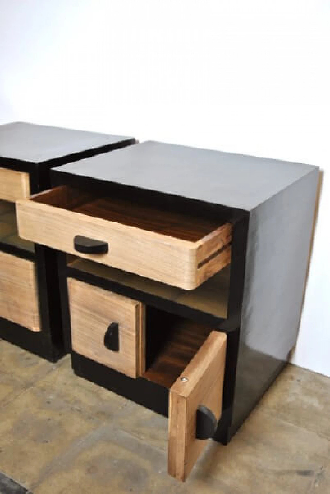 Pair of Art Deco bedside tables in rosewood and lacquered wood, 40s 1226606