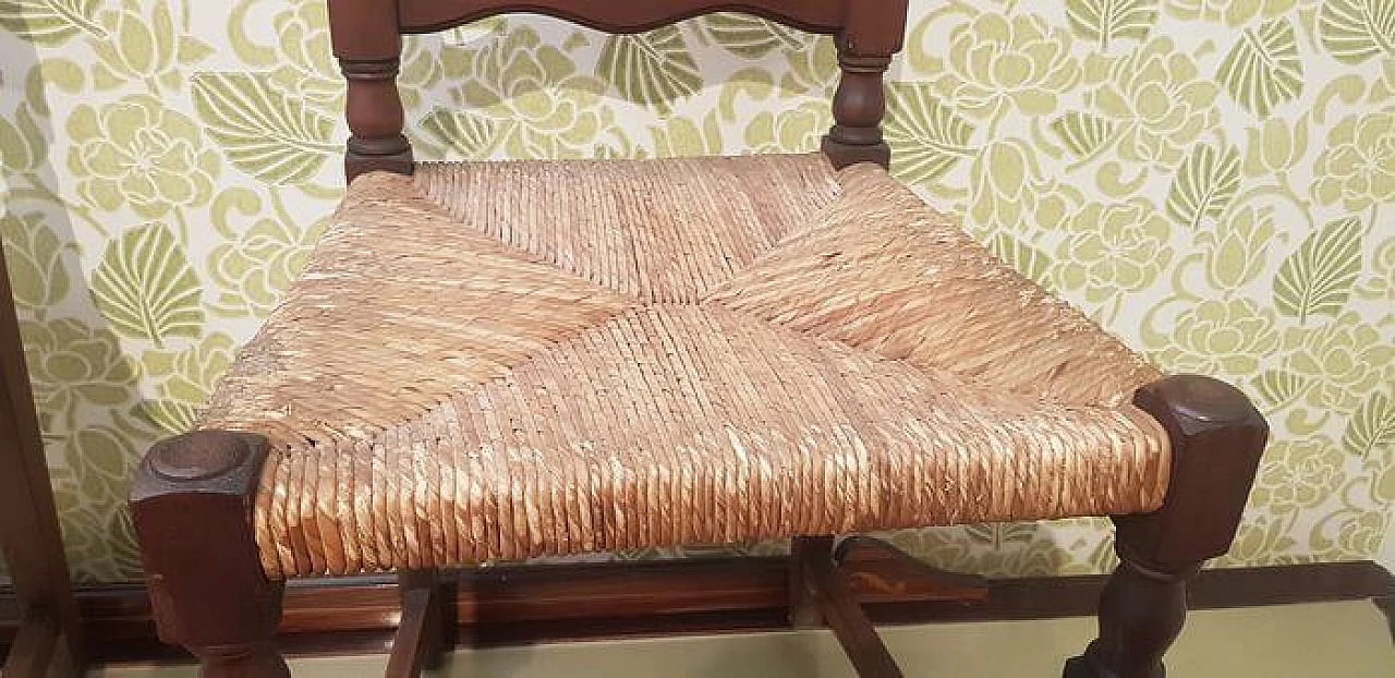 Coppia di sedie in noce massello e sedute in paglia, anni '50 1227590