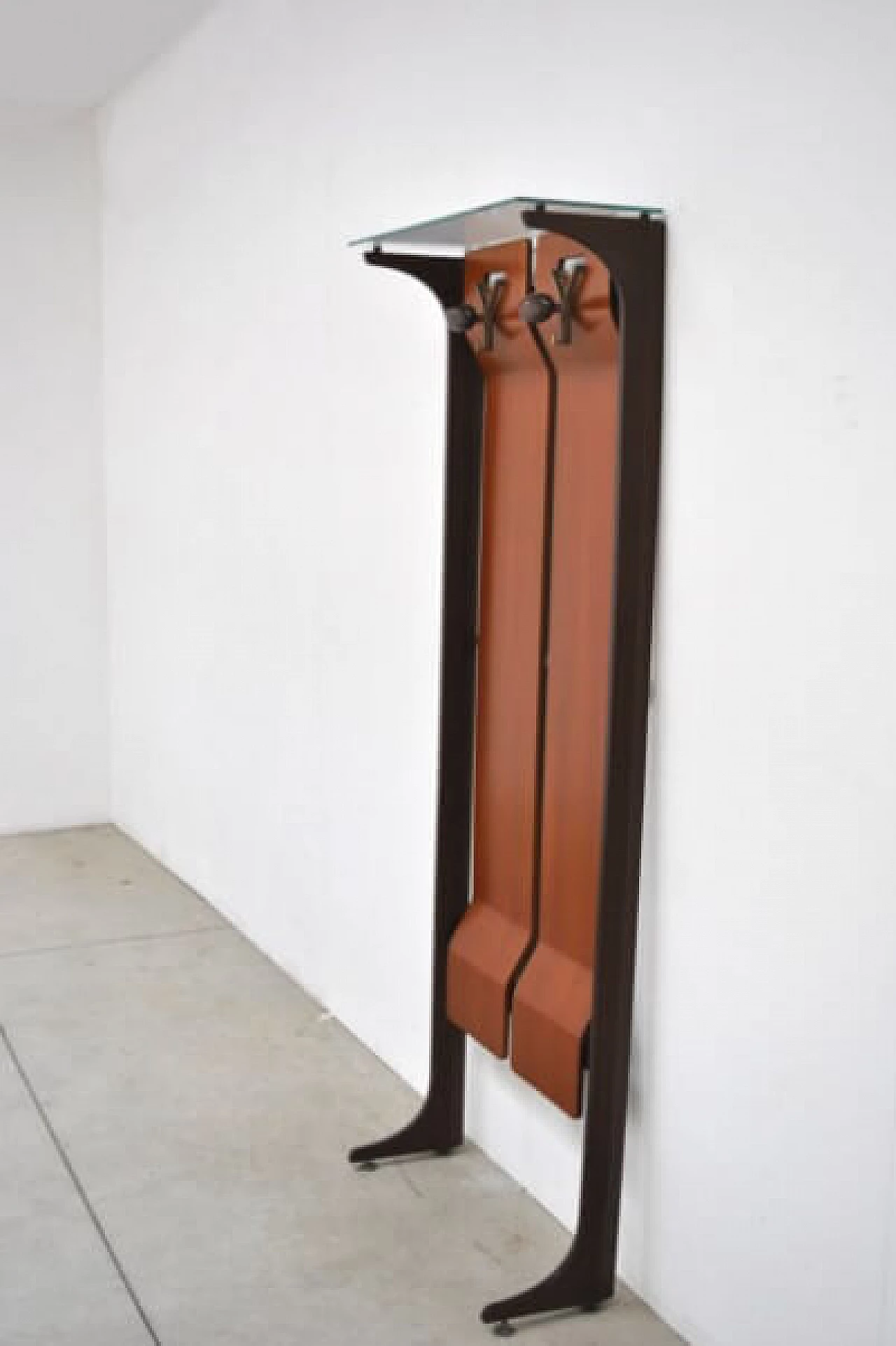 Appendiabiti in legno e vetro di Gianfranco Frattini, anni '60 1227946