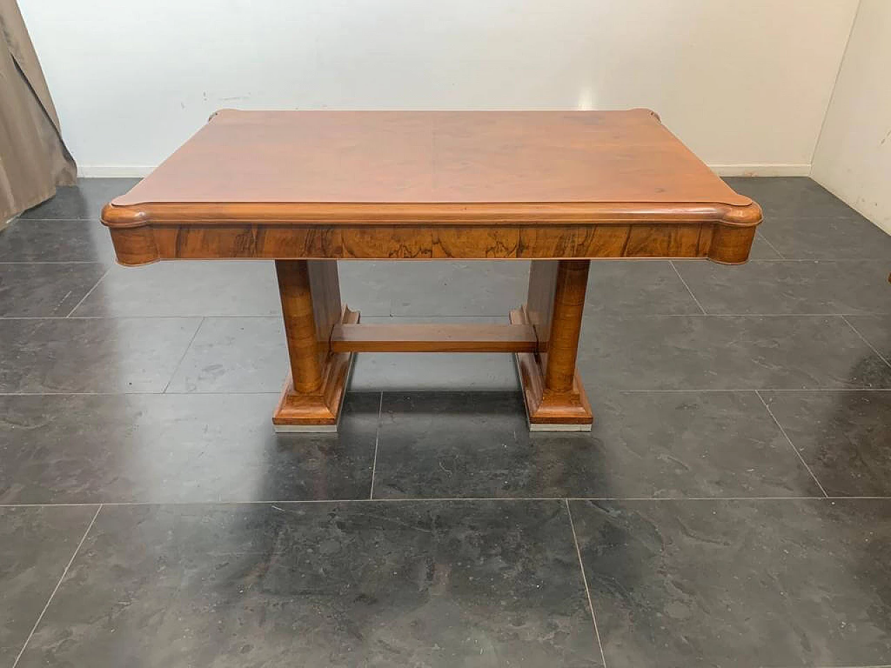 Art Deco table in walnut and walnut feather with steel base, 40s 1228059
