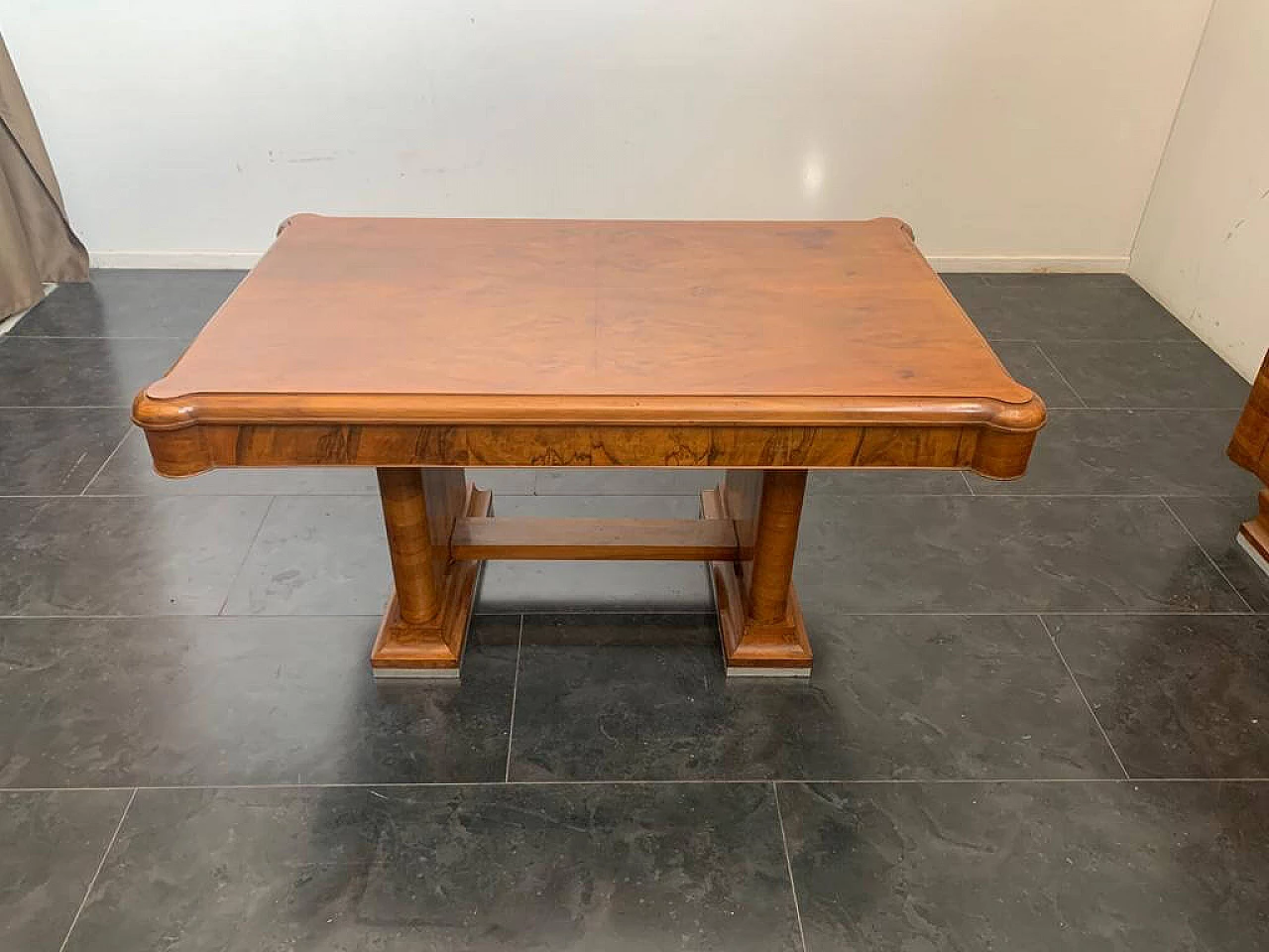 Art Deco table in walnut and walnut feather with steel base, 40s 1228061