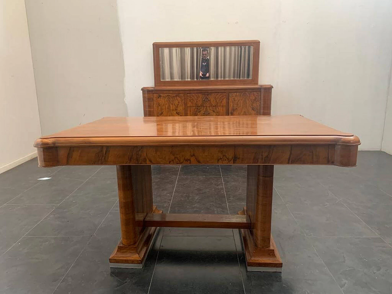 Art Deco table in walnut and walnut feather with steel base, 40s 1228066