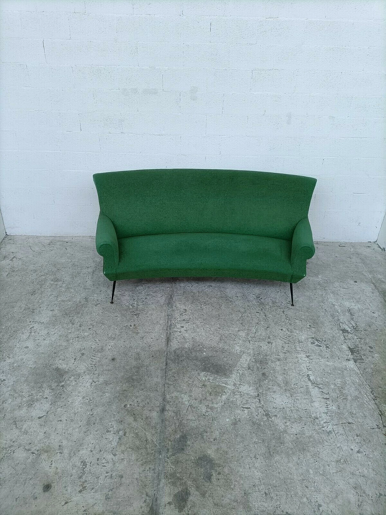 Pair of armchairs and curved sofa in fabric and brass feet, 60s 1228308