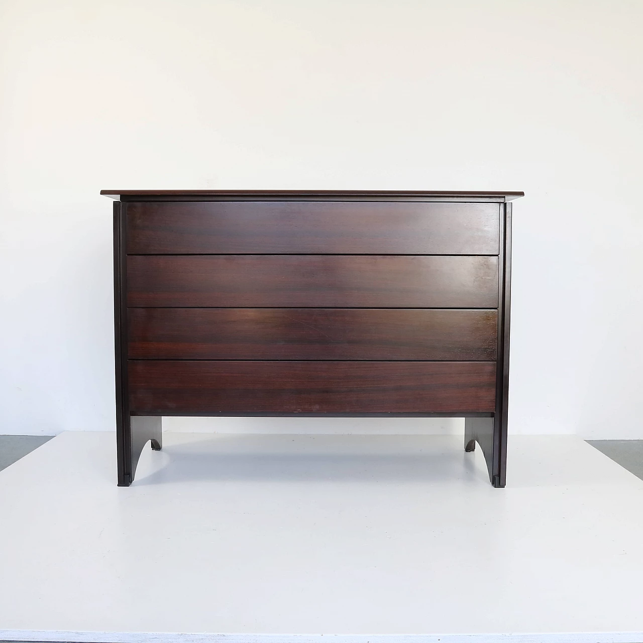 Chest of drawers in rosewood by Stilwood, 70s 1228582