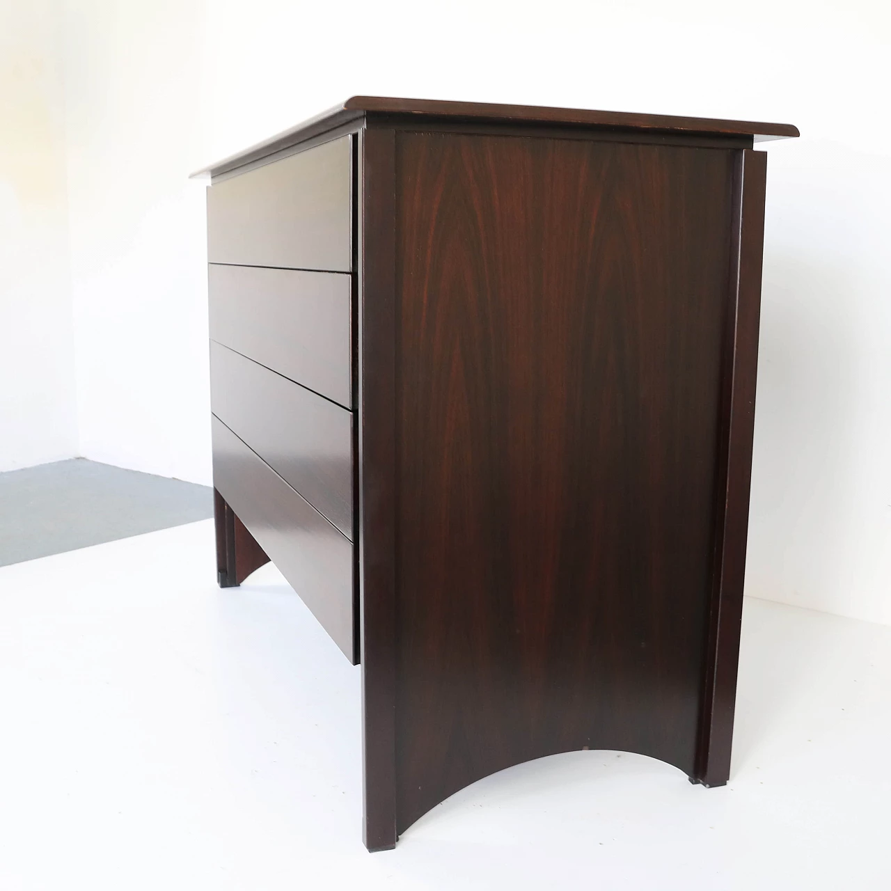 Chest of drawers in rosewood by Stilwood, 70s 1228592