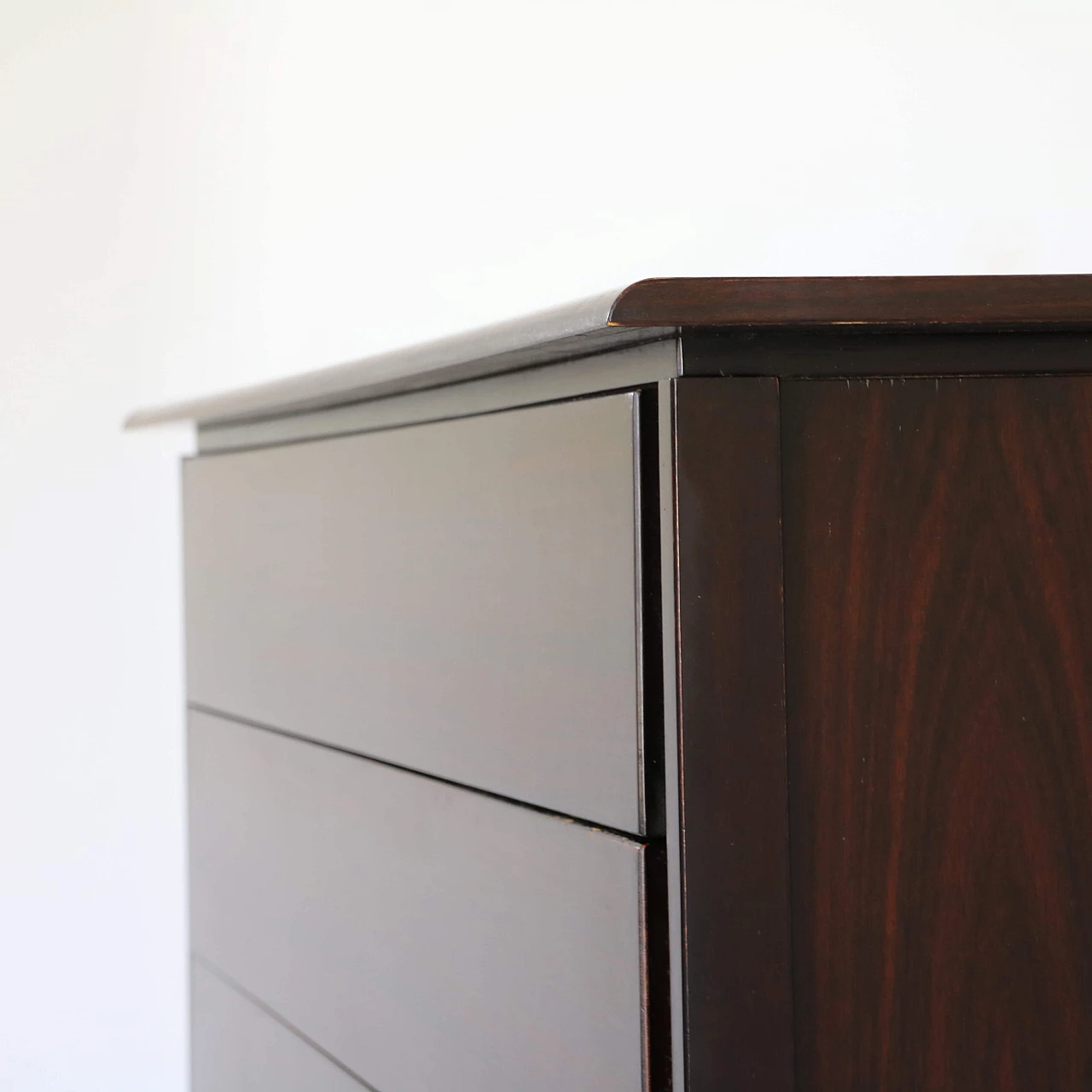 Chest of drawers in rosewood by Stilwood, 70s 1228593