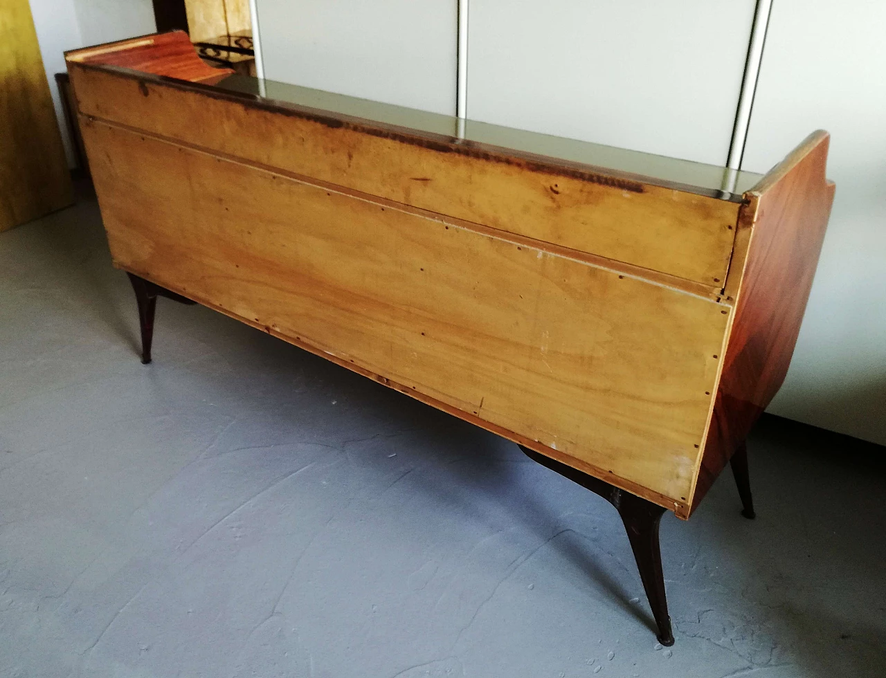 Mahogany feather chest of drawers, 1950s 1228926