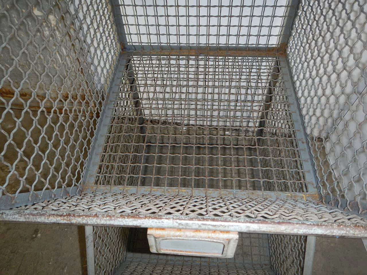 Industrial Wire mesh container with 2 compartments originally for shoe factory, 70s 1229012