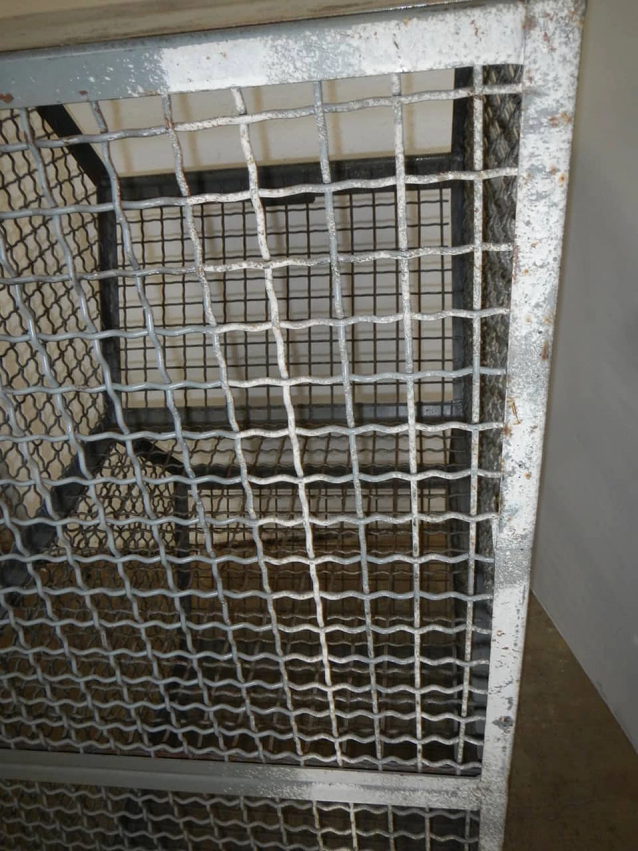Industrial Wire mesh container with 2 compartments originally for shoe factory, 70s 1229013