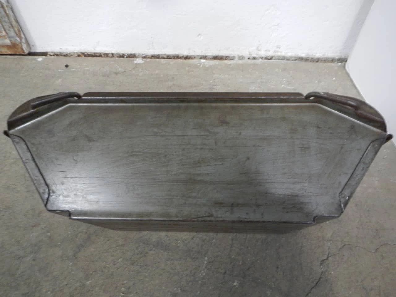 Metal container, 60s 1229027