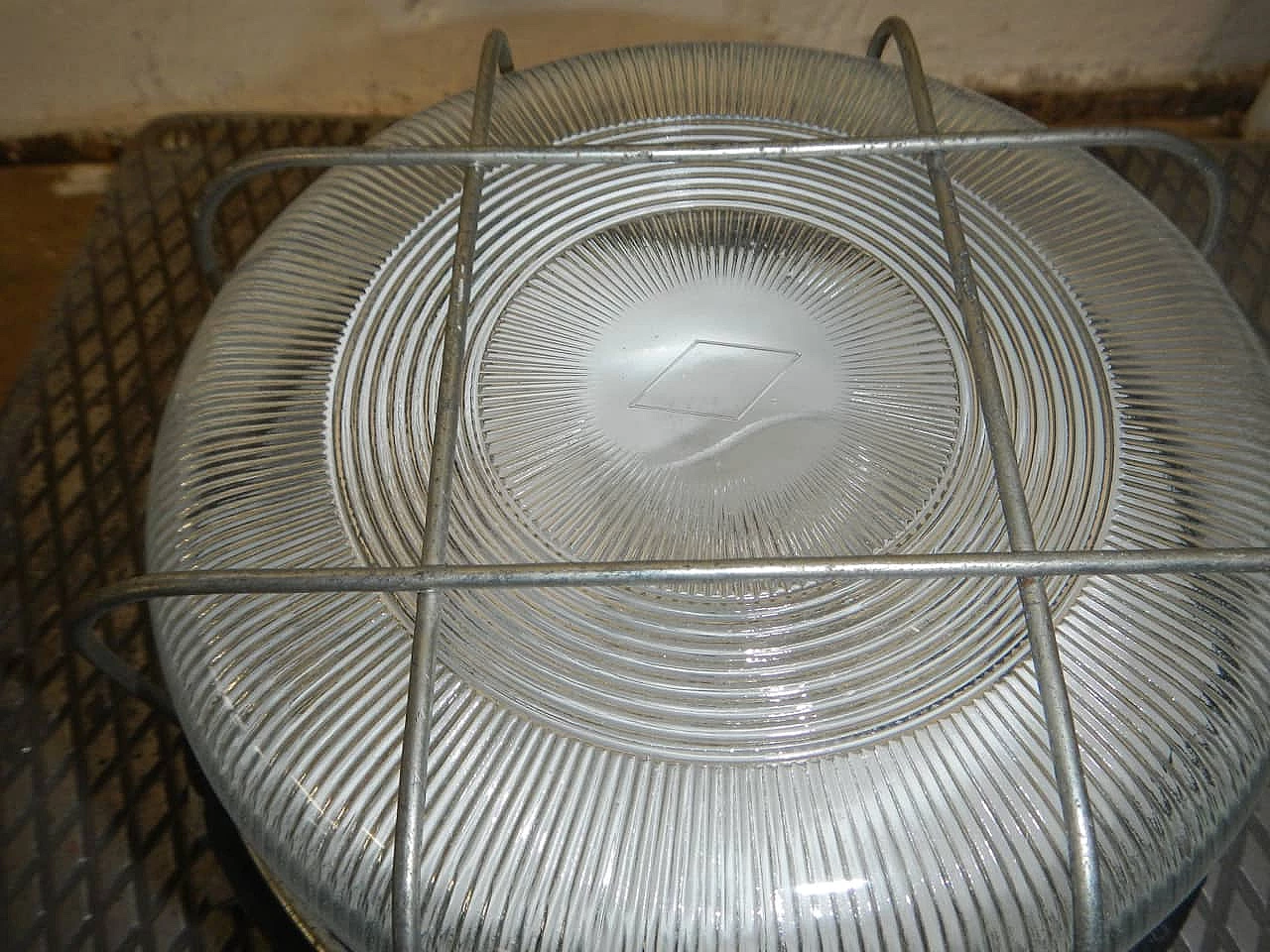 Outdoor wall lamp in aluminum and glass, 70s 1229055