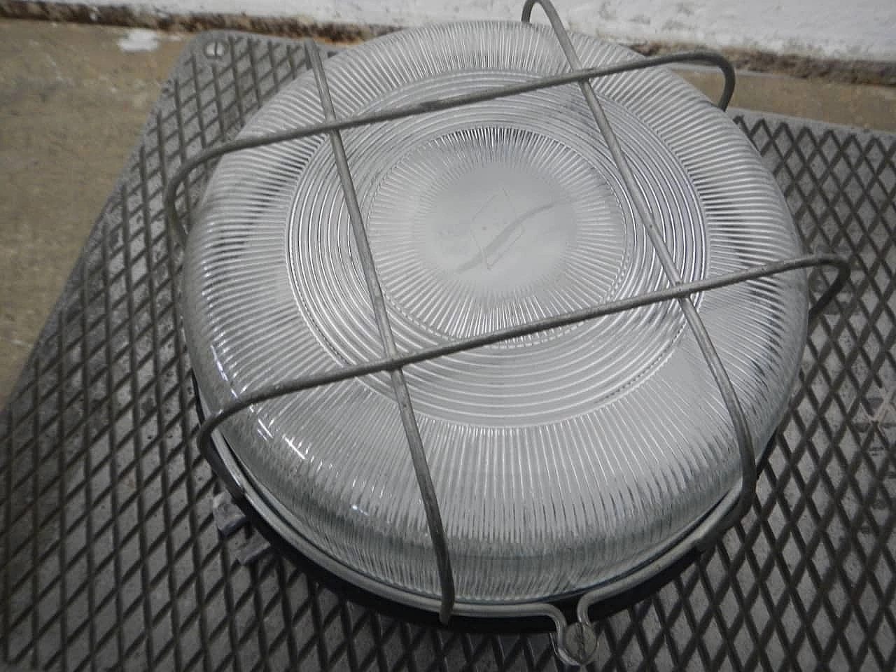 Outdoor wall lamp in aluminum and glass, 70s 1229059
