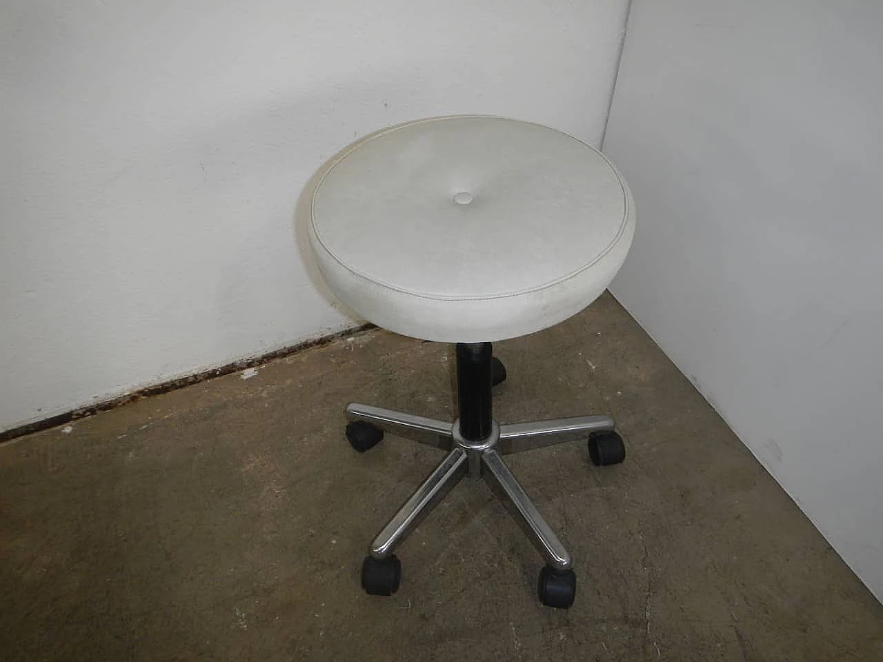 80s office stool 1229186