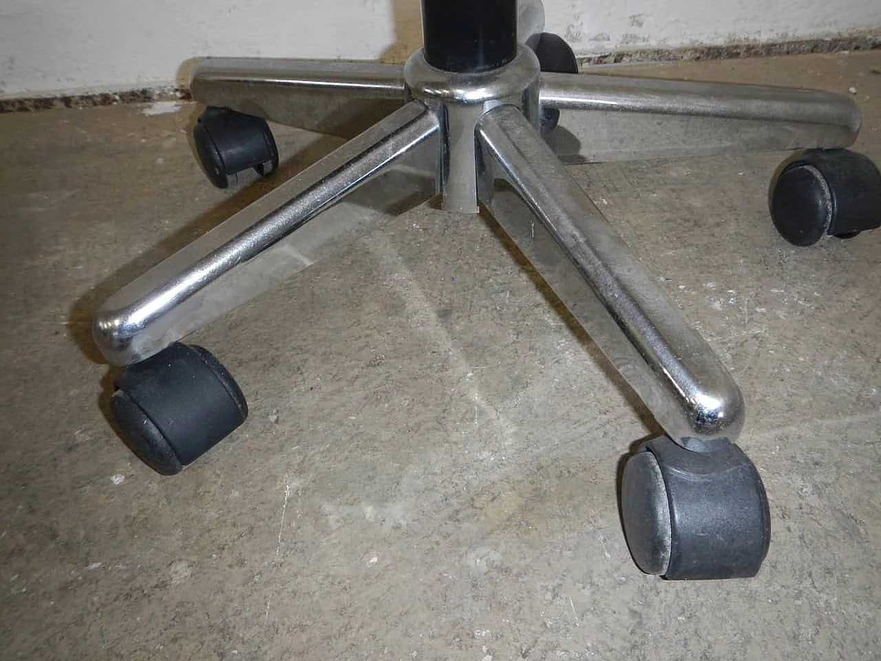 80s office stool 1229193