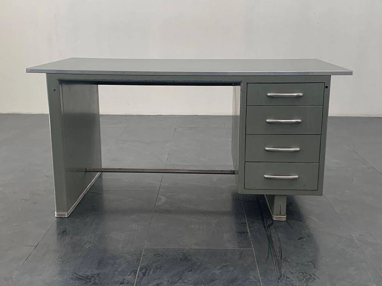 Desk in painted aluminium with laminate top from Carlotti, 50s 1229693