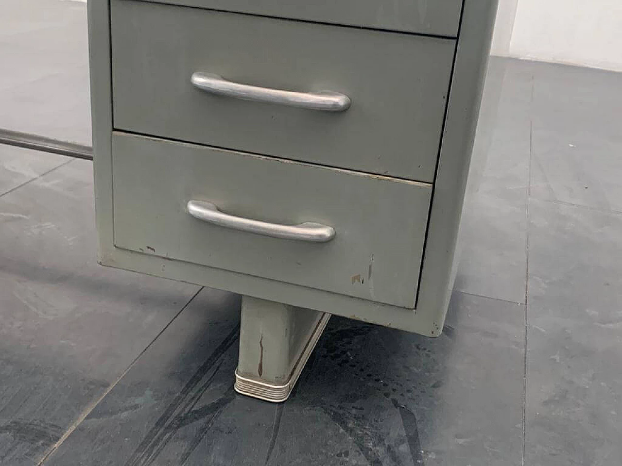 Desk in painted aluminium with laminate top from Carlotti, 50s 1229698