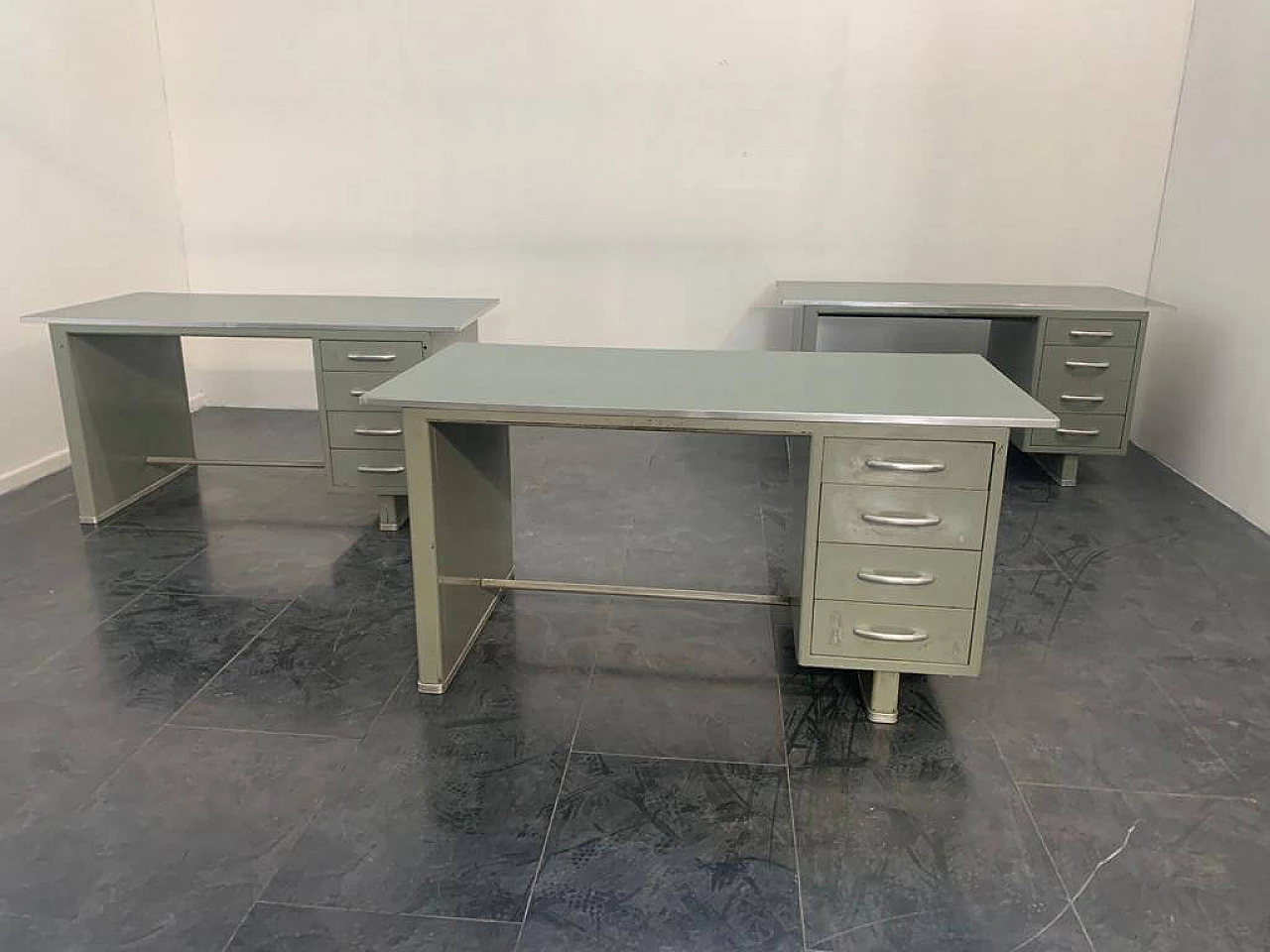 Desk in painted aluminium with laminate top from Carlotti, 50s 1229702