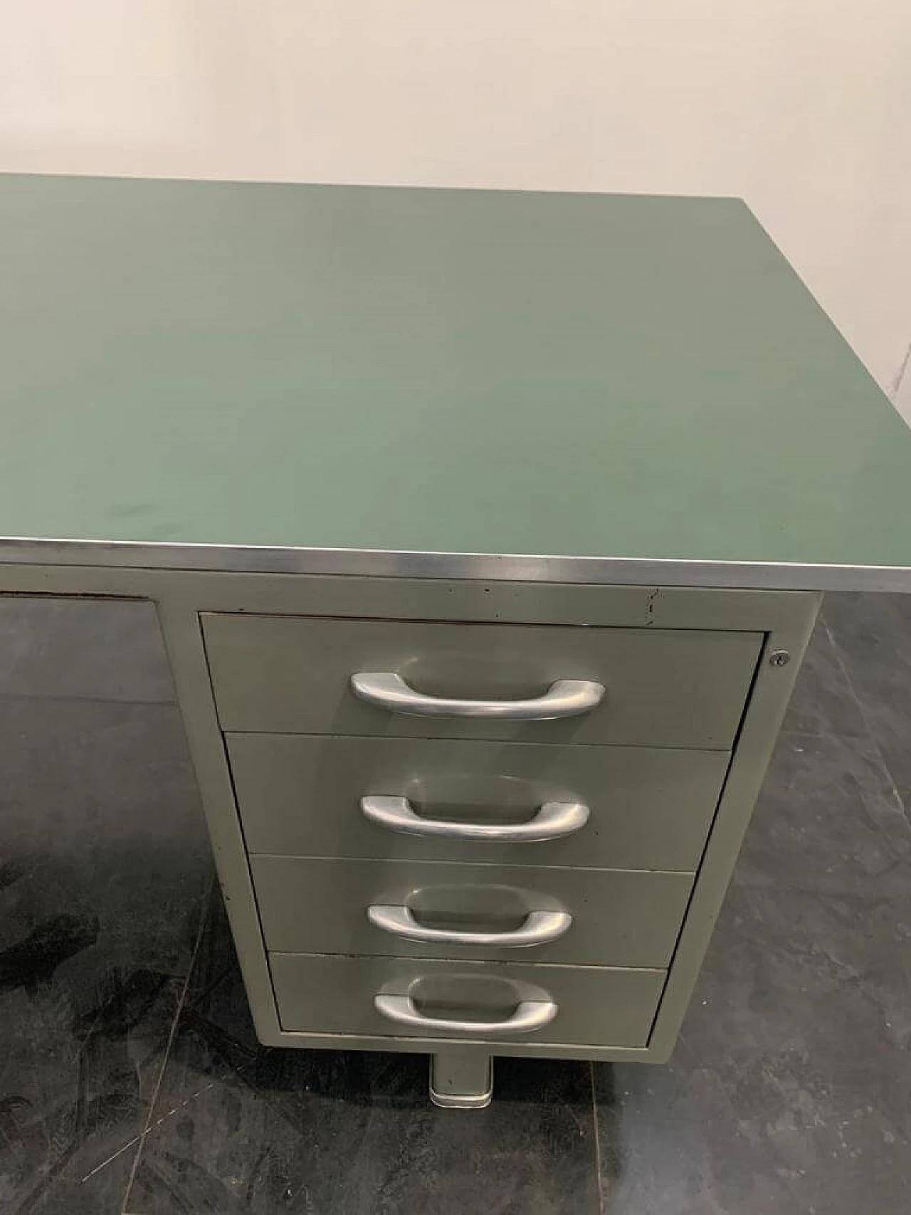 Desk in painted aluminium with laminate top from Carlotti, 50s 1229707