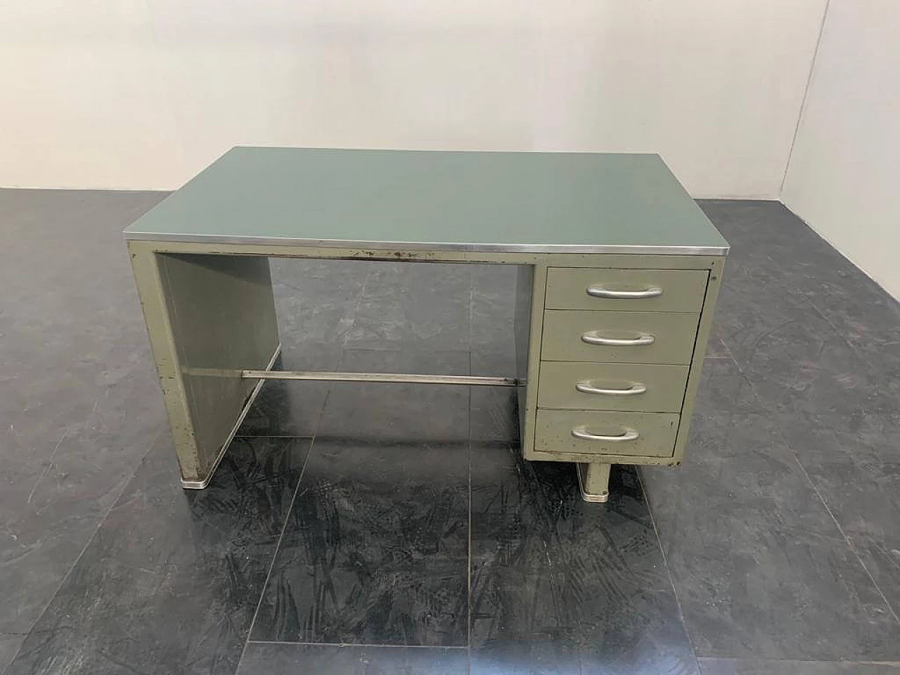Desk in painted aluminium with laminate top from Carlotti, 50s 1229709