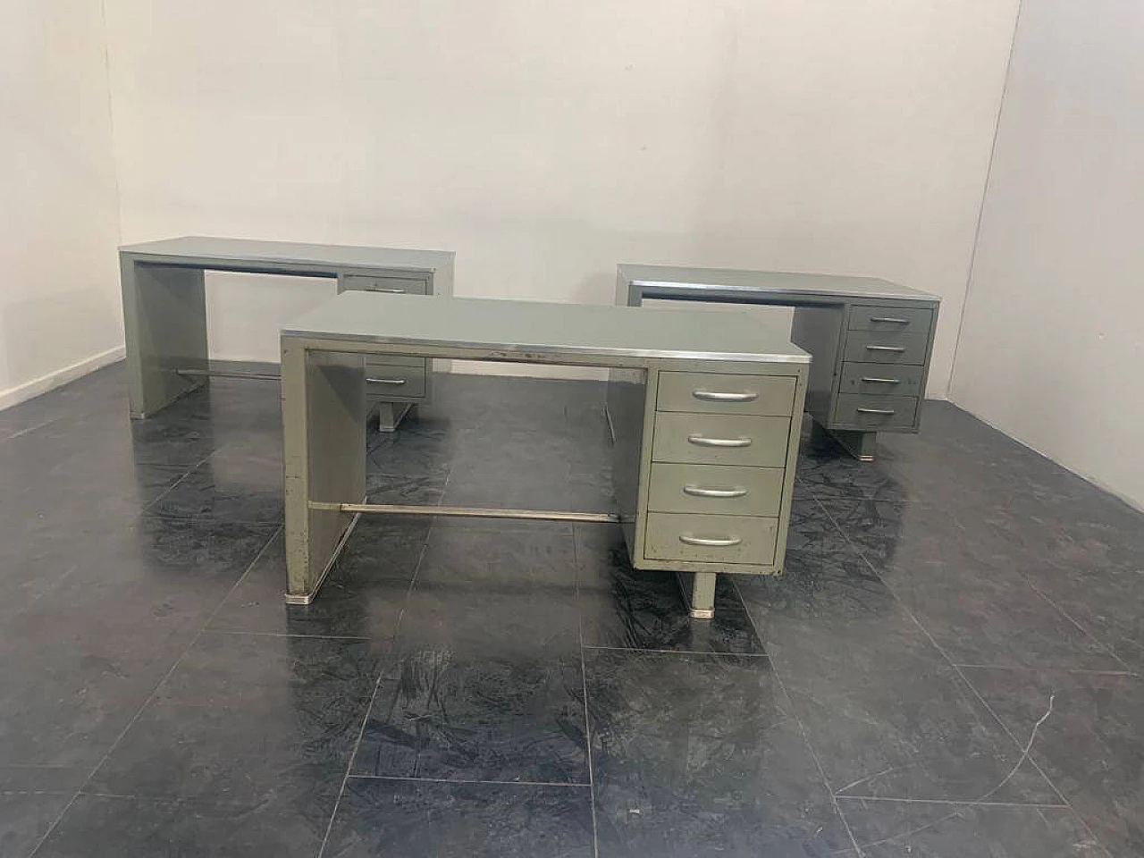 Desk in painted aluminium with laminate top from Carlotti, 50s 1229715