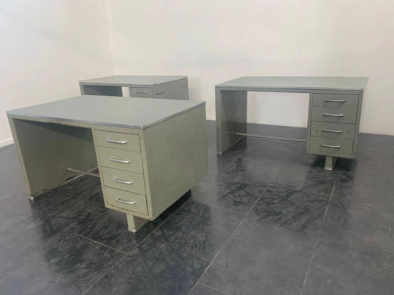 Desk in painted aluminium with laminate top from Carlotti, 50s 1229721