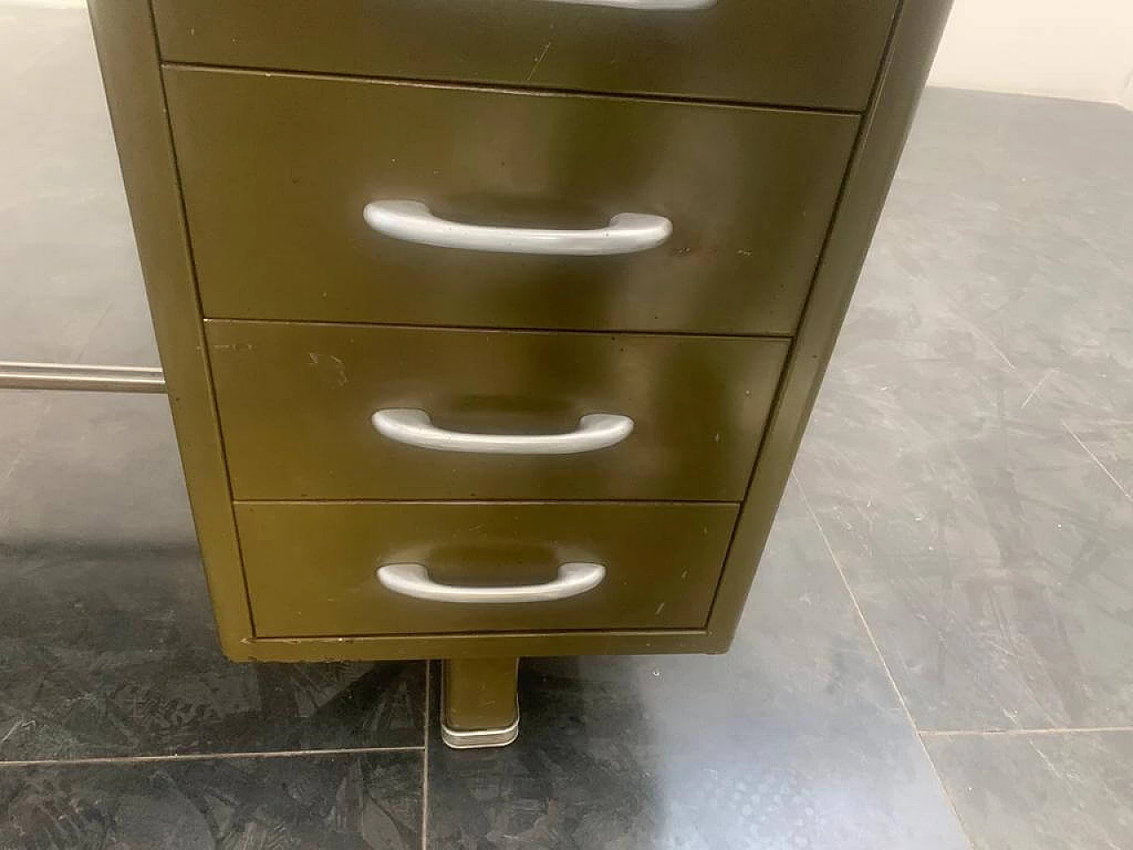 Desk in painted aluminium with laminate top from Carlotti, 50s 1229768