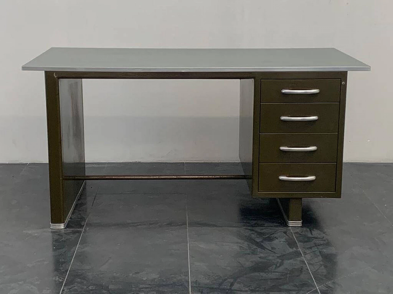 Desk in painted aluminium with laminate top from Carlotti, 50s 1229782