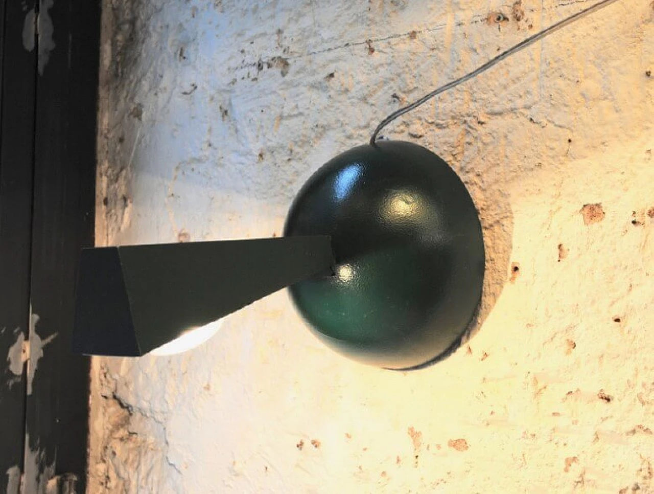 Pair of wall lamps in cast metal, 50s 1229995