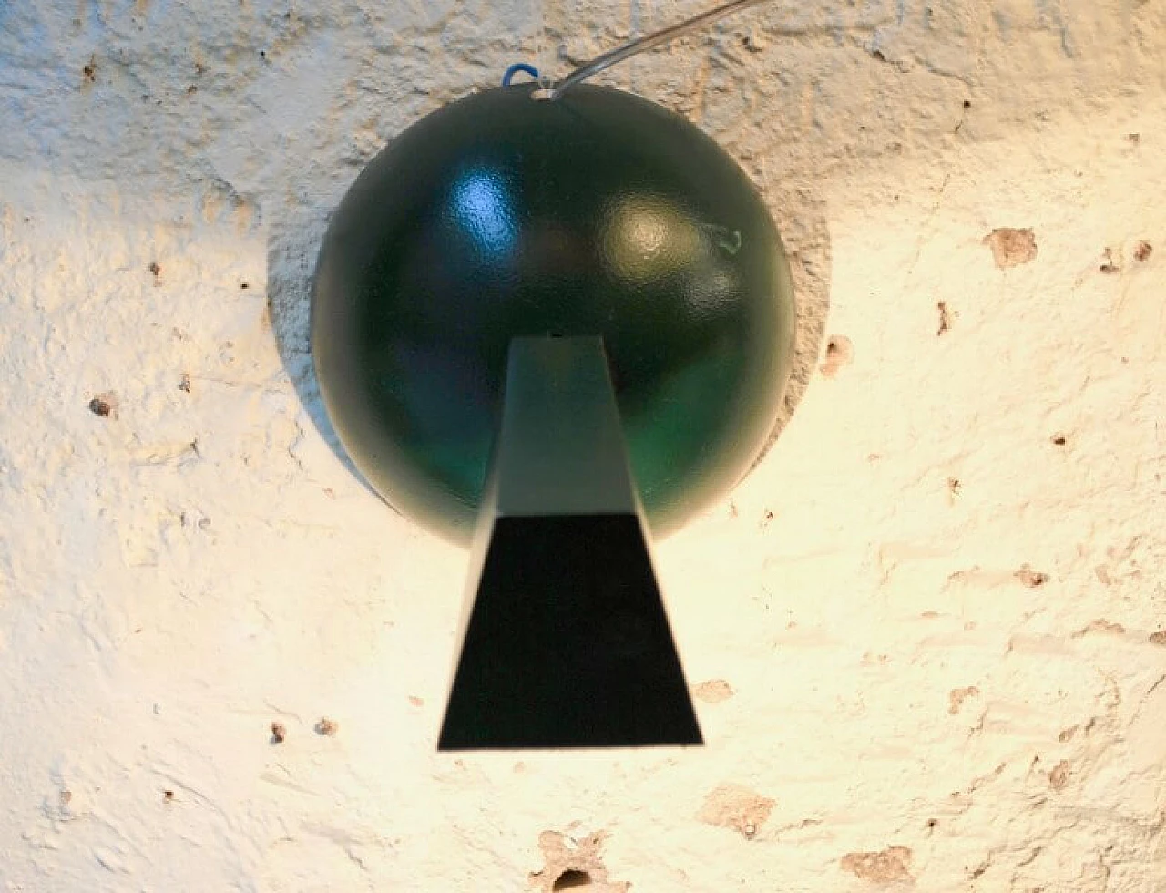 Pair of wall lamps in cast metal, 50s 1229997