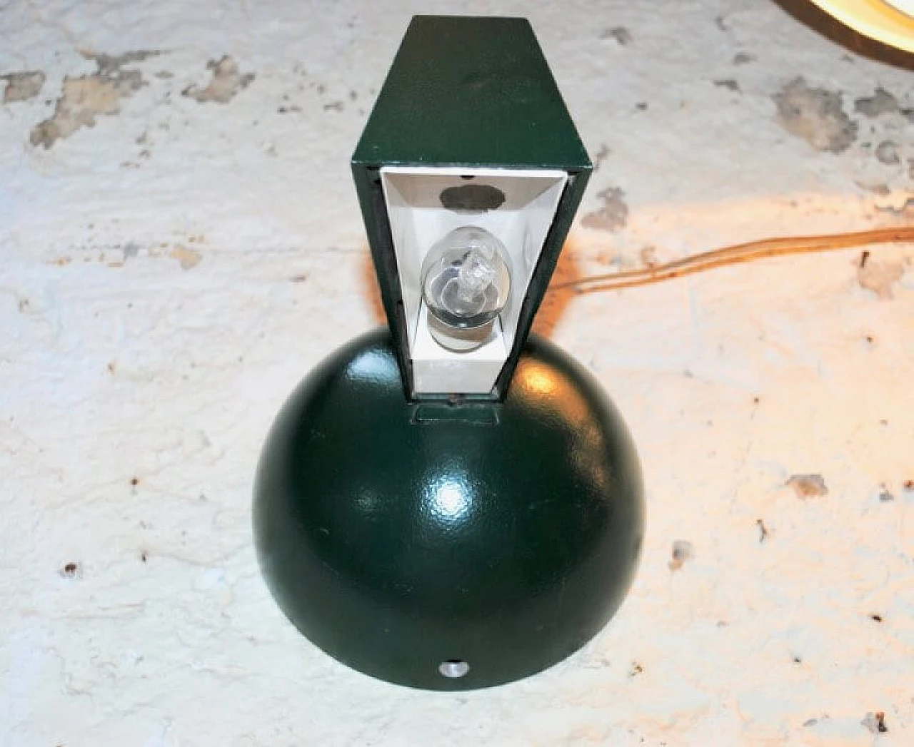 Pair of wall lamps in cast metal, 50s 1229999